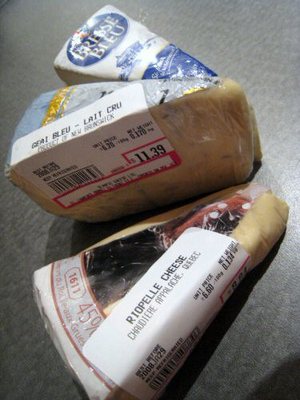 Canadian_and_french_cheese