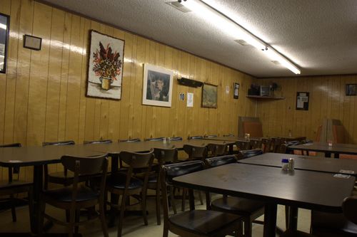 Keaton's bbq dining room