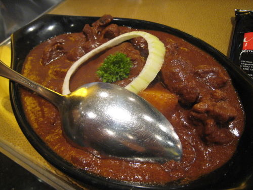 Muthu's pork vindaloo