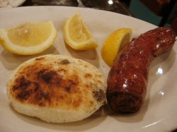 Tierras_columbianas_arepa_chorizo