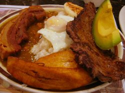 Tierras_columbianas_bandeja_campesina