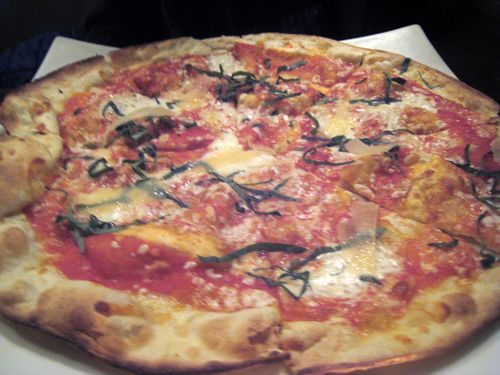 Vesta margherita pizza