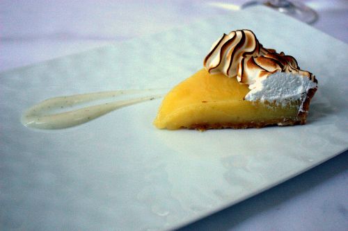 Eleven madison park lemon meringue pie