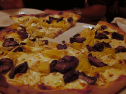 Pasita_mushroom_pizza