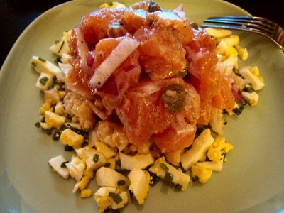 Salmon_tartare_cauliflower