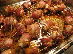 Bacon_wrapped_scallops