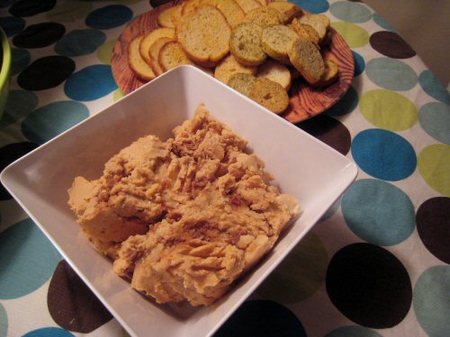 White_bean_dip