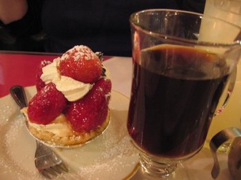 Random_strawberry_tart