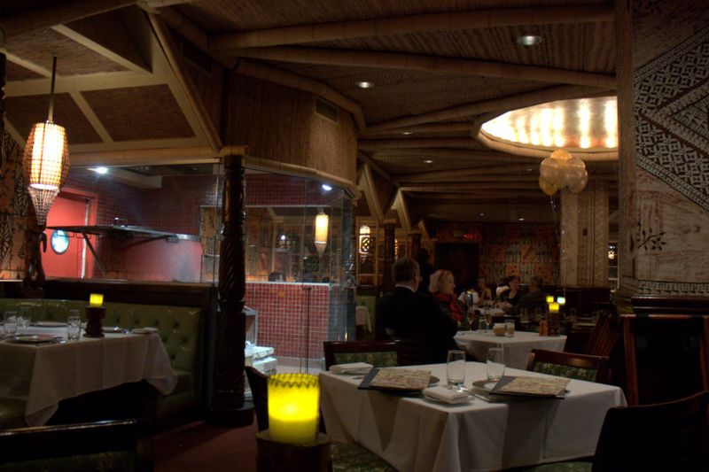 Trader vic's interior