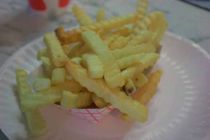 White manna crinkle fries