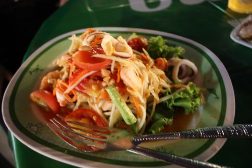 Suan lum seafood som tam