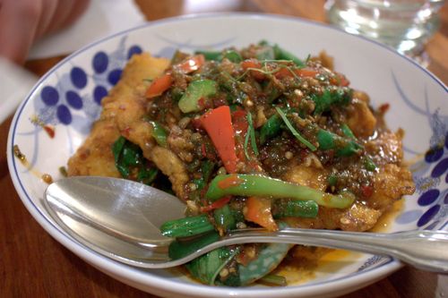 Lotus of siam curry catfish