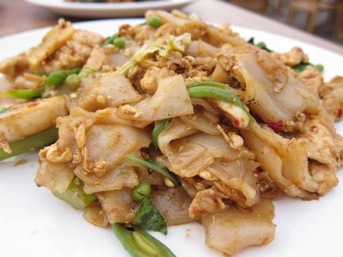 Thai rock pad kee mao