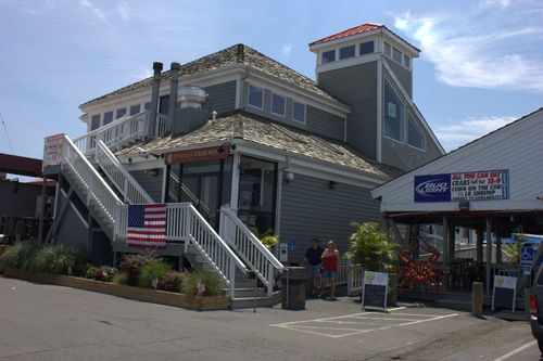 Harris crab house facade