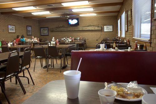 Jimmy's bbq dining room