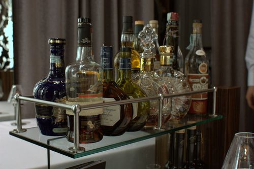 Onyx bar cart