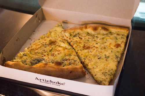 Artichoke racino pizza